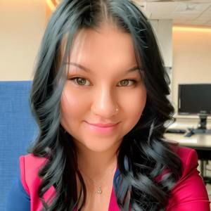 Meet your Posher, Kayla